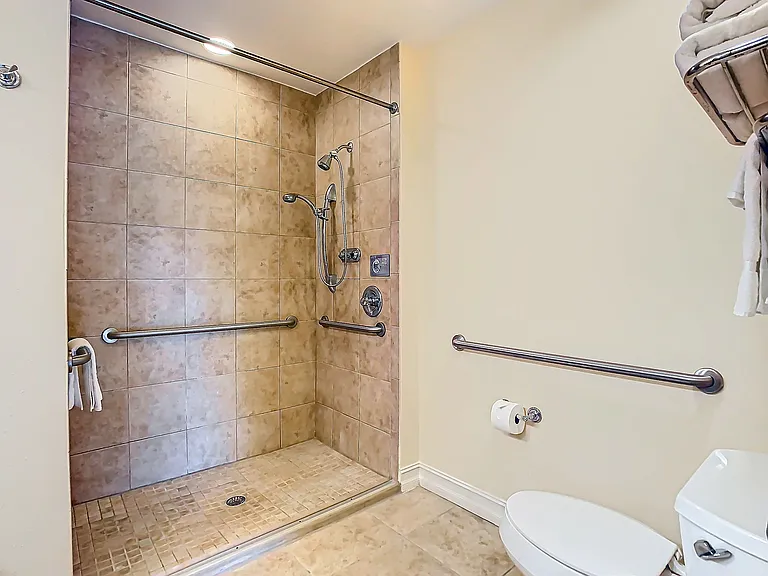 13941 Clubhouse Dr #106 — Photo 20