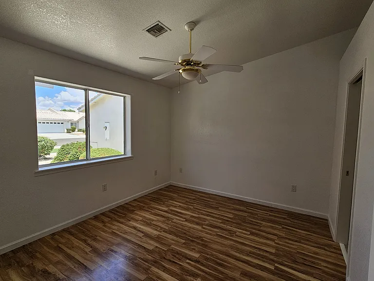 10735 E 34th Pl — Photo 6