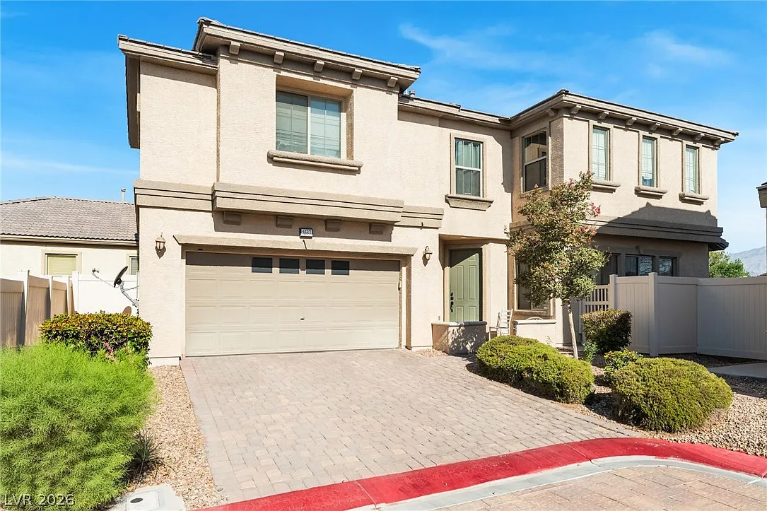 3 bed, 2.5 bath, 1805 sqft, $1,900 — Photo 2