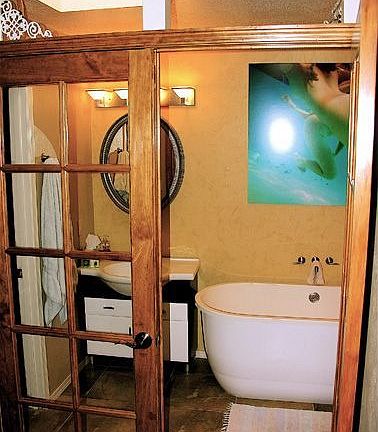 Entry to Master Bath