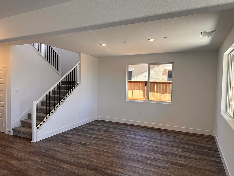 4421 Hawkfinch Cir — Photo 8