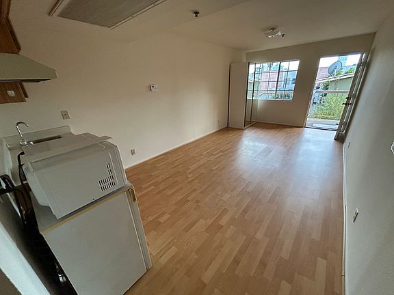 3rd image of 1241 Viola Ave APT M