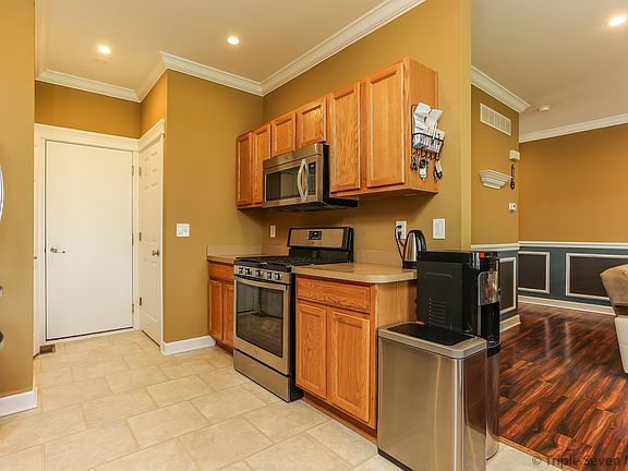 5th image of 16460 Willow Walk Dr