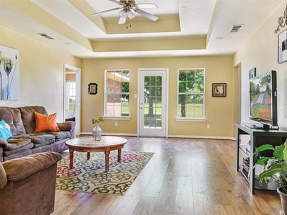 4th image of 4742 County Road 2604