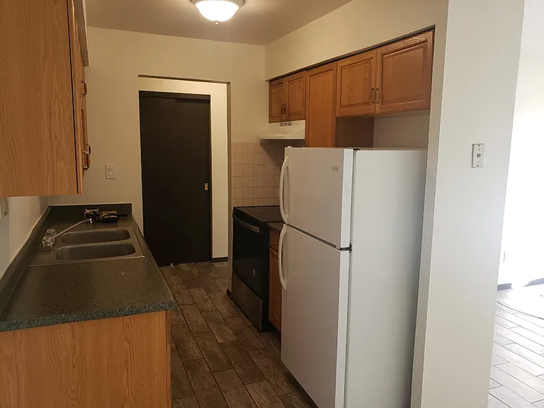 8835 N Swan Rd #7 — Photo 20