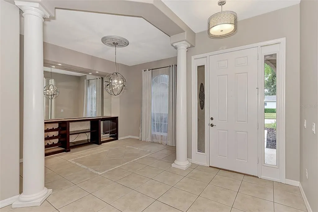 4 bed, 3.0 bath, 2578 sqft, $4,500 — Photo 4
