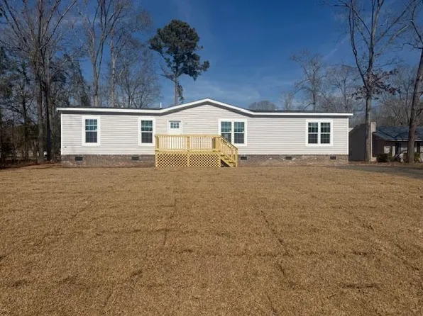 1446 Litzler Dr, Manning, SC 29102