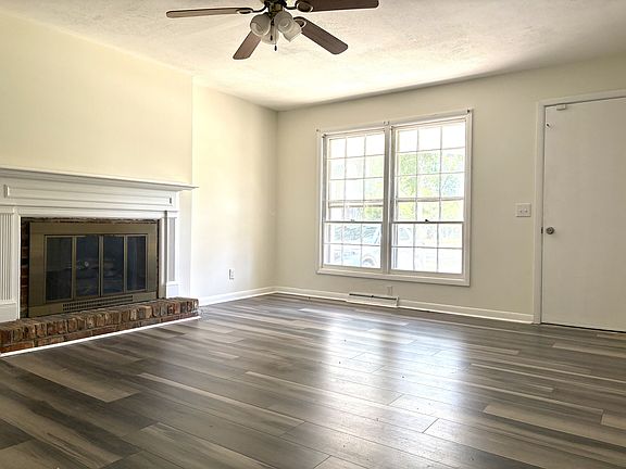 2nd image of 216 Lakeland Dr