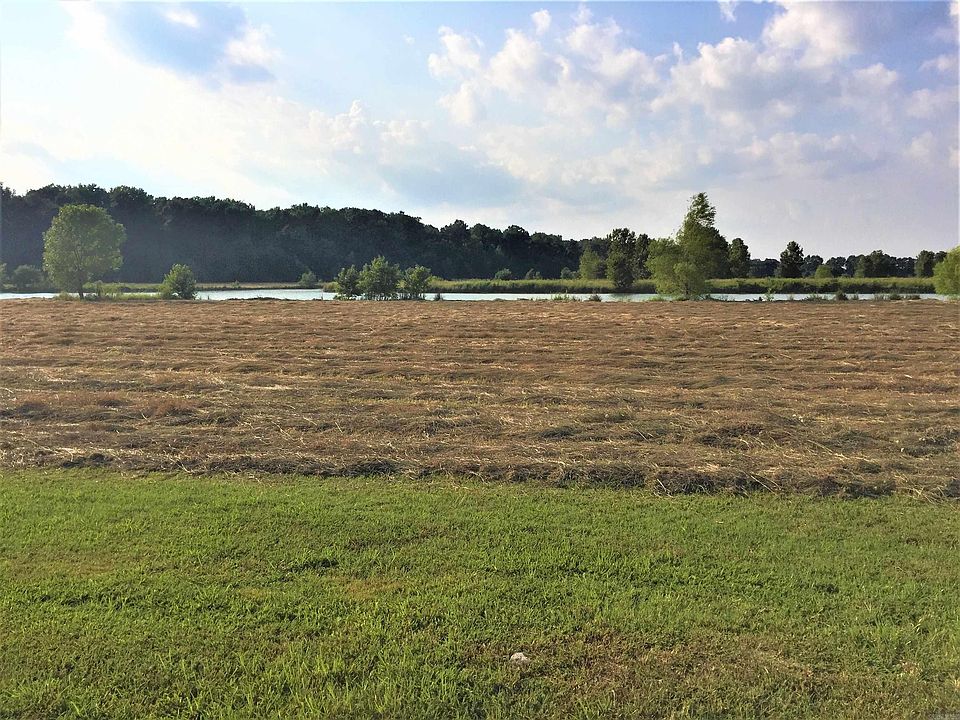1st image of 334 Mound View Dr