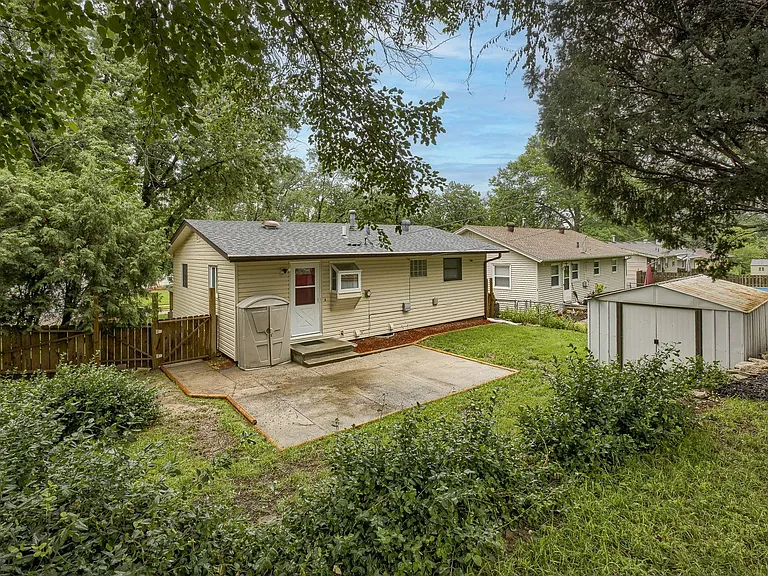 1230 Cole Creek Dr — Photo 24
