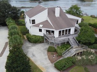820 Inlet View Dr, Wilmington, NC 28409