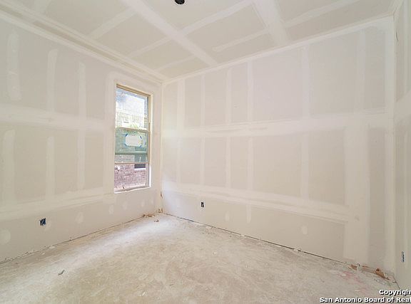 3rd image of 3710 Avia Oaks