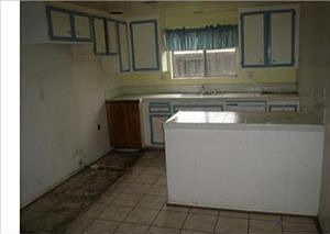 2nd image of 13635 McDonnell St