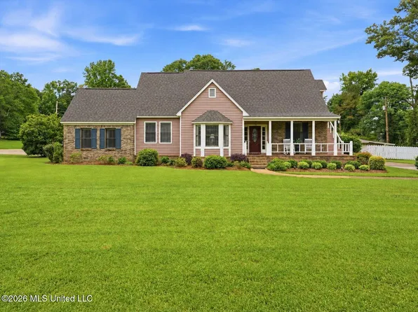 110 Shady Oaks Cir, Carthage, MS 39051