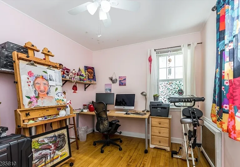 33 Linden Ave — Photo 17