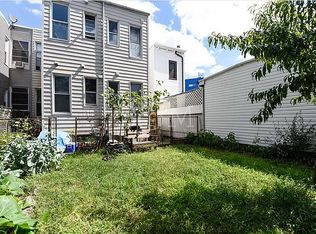 9 Van Dam St APT 1R, Brooklyn, NY 11222