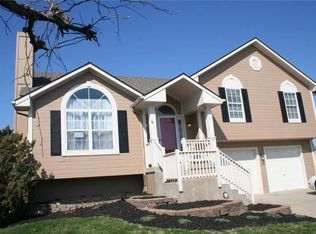 1228 NE Green St, Lees Summit, MO 64086