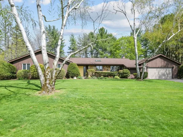 25 Deerfield Ave, Longmeadow, MA 01106