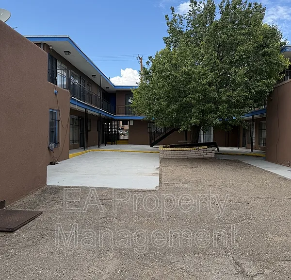 2121 Gold Ave SE #16 — Photo 14