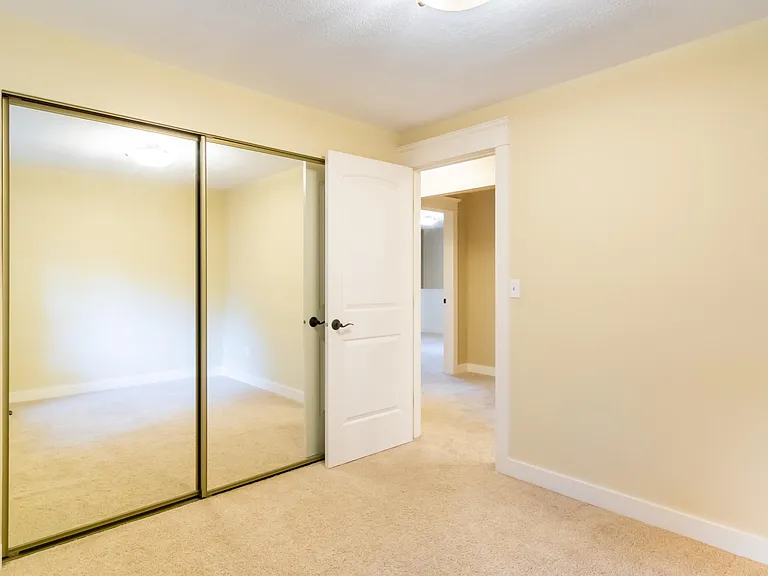 12840 NE 88th St — Photo 46
