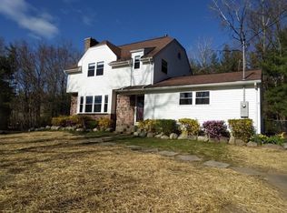 6 Jeffery Ln, Belchertown, MA 01007