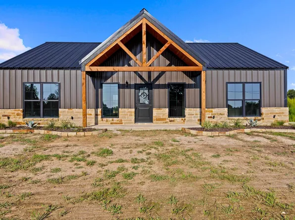 625 County Road 310, De Berry, TX 75639