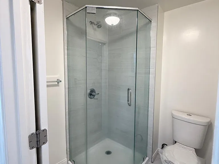 2032 Vista Del Mar St #5 — Photo 11