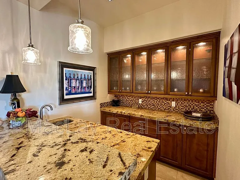 5711 W Linda Ln — Photo 13