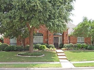 9718 Windy Hollow Dr, Irving, TX 75063