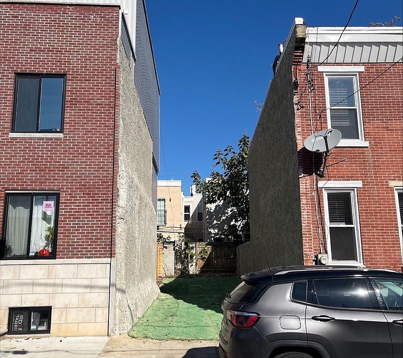 1st image of 1723 Fernon St