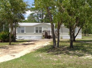 206 Acacia Dr, Interlachen, FL 32148