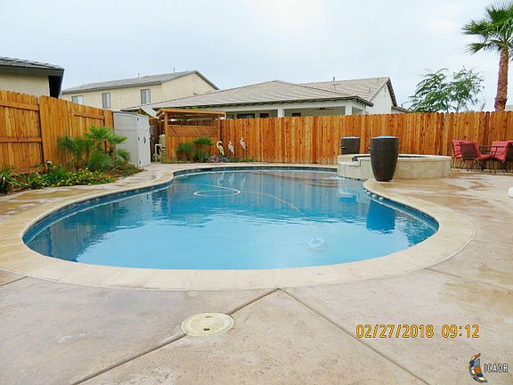 4th image of 2925 Vine Ct