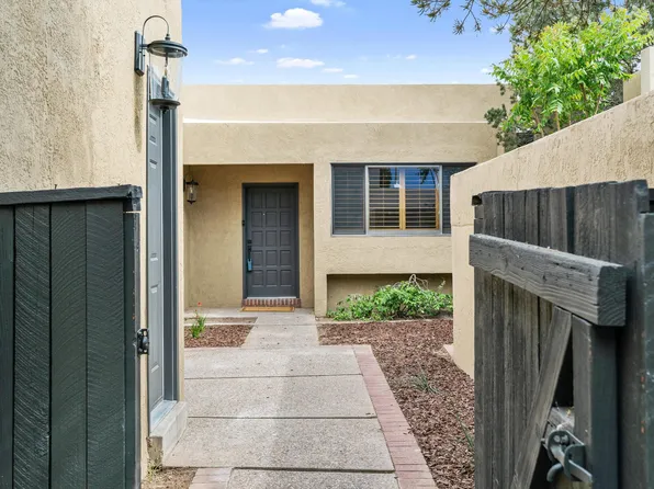 1817 Tramway Terrace Loop NE, Albuquerque, NM 87122