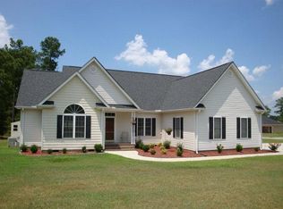 104 Trestle St, Hamlet, NC 28345