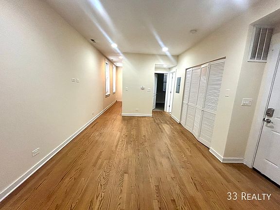 4th image of 1636 N Park Dr #G