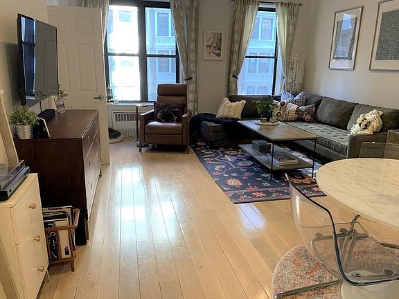 3rd image of 216 W 78th St APT 4A