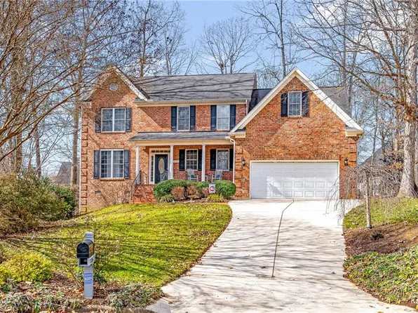 6501 Barwick Ct, Whitsett, NC 27377