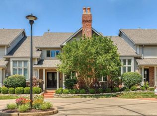 14311 Valley Meadow Ct E, Chesterfield, MO