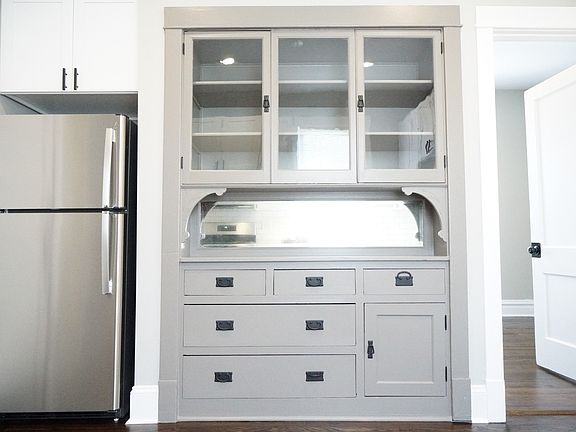 5th image of 2544 N Avers Ave APT 2