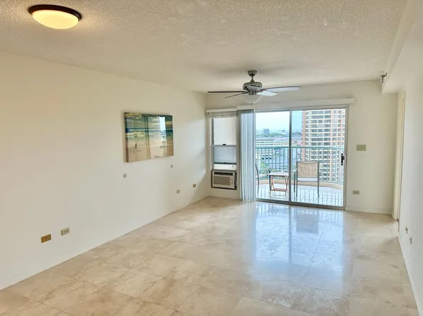 3075 Ala Poha Pl, Honolulu, HI 96818