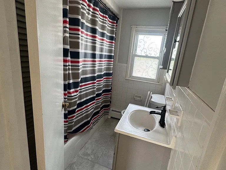119 Garibaldi Ave #2 — Photo 8