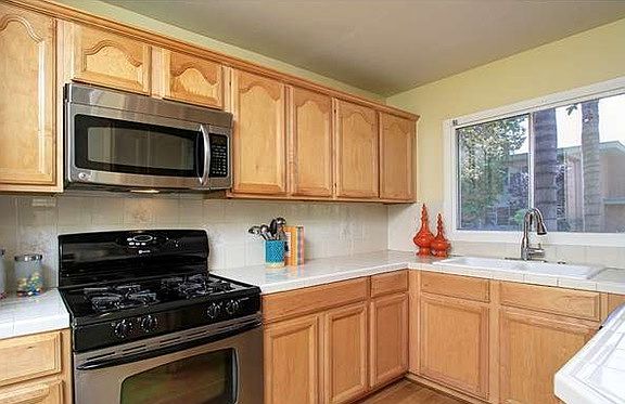 4th image of 5064 Floristan Ave