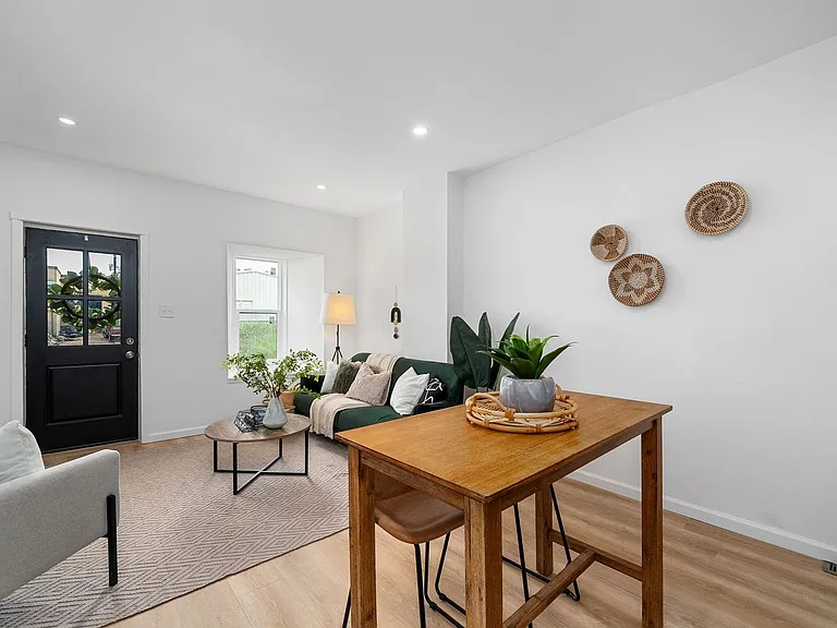 4337 Fyler Ave — Photo 6
