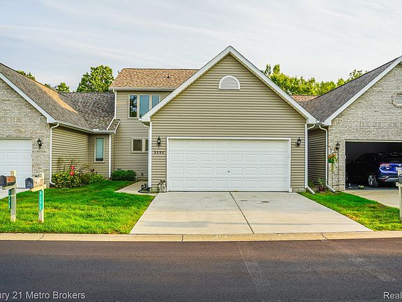 2nd image of 9292 Emily Dr