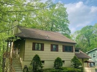 619 Canistear Rd, Highland Lakes, NJ 07422