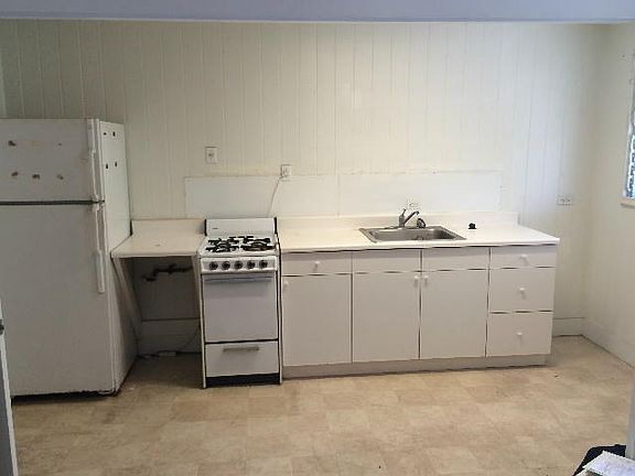 4th image of 1857 Kahakai Dr