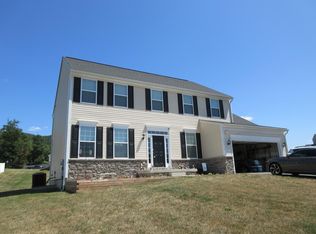 6819 Appleton Dr, Fayetteville, PA 17222