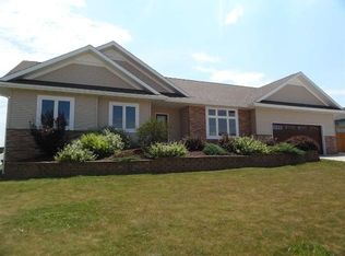 3773 Ridge Dr, Janesville, WI 53548