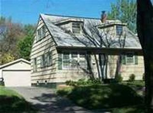 716 3rd St SW, Willmar, MN 56201