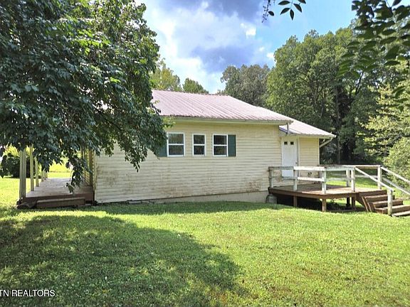 4th image of 440 Liberty Rd